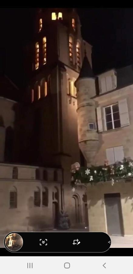 Chambre Climatisee Au Coeur De Brive Avec Televiseur Connecte Wifi Netflix Екстериор снимка